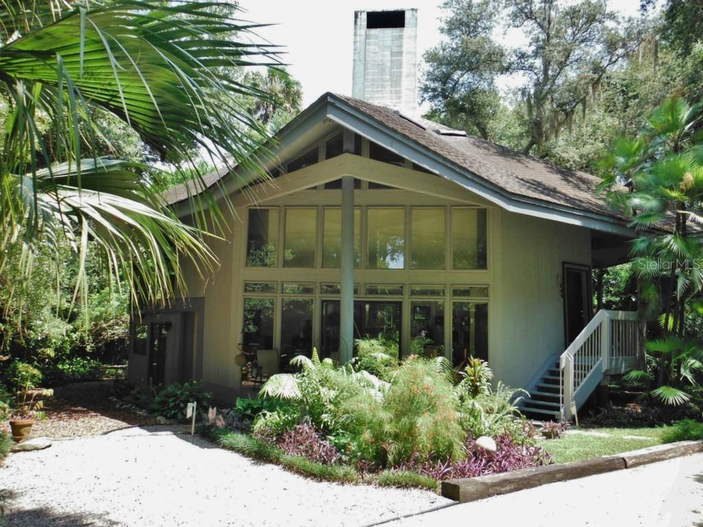 321 2nd St., Geneva, FL 32732