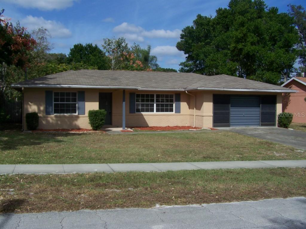 1976 Lynn River Dr., Deltona, FL 32738