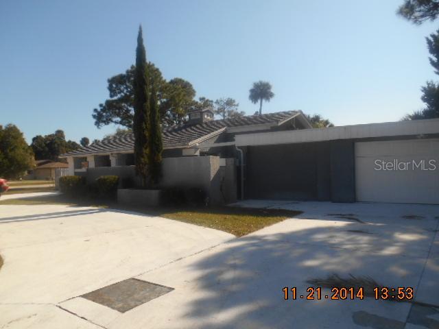 2 Carry Ct., Palm Coast, FL 32137