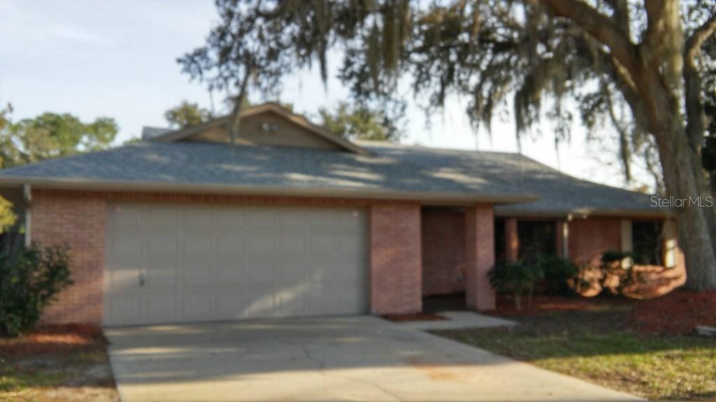 391 El Camino Dr., Deltona, FL 32738
