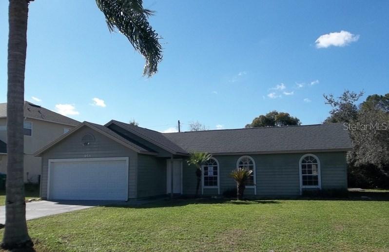 954 Leeward Dr., Deltona, FL 32738