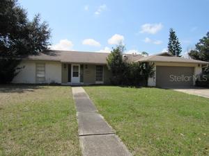 2002 Jessamine Ct., Deltona, FL 32738