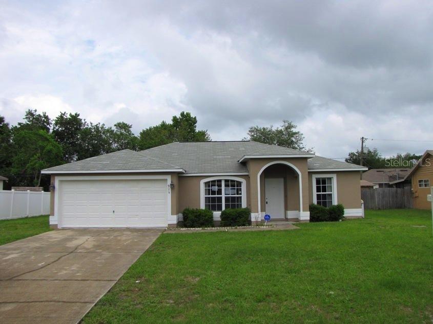 915 Adler Dr., Deltona, FL 32738