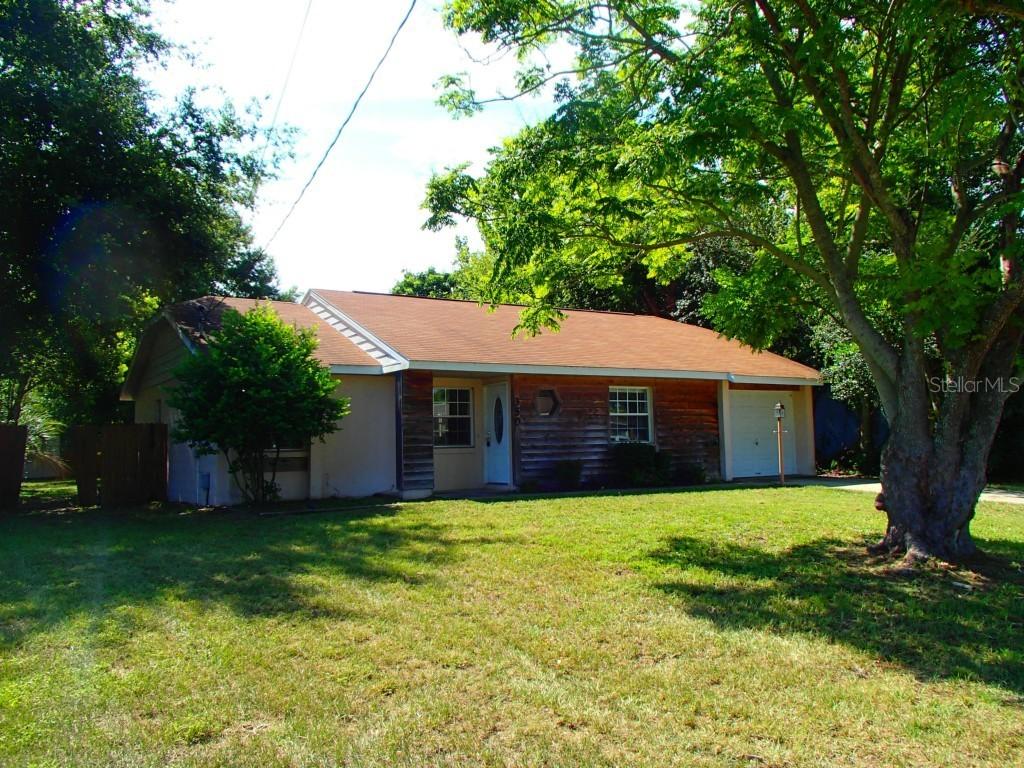 350 W De Carlo Dr., Deltona, FL 32725