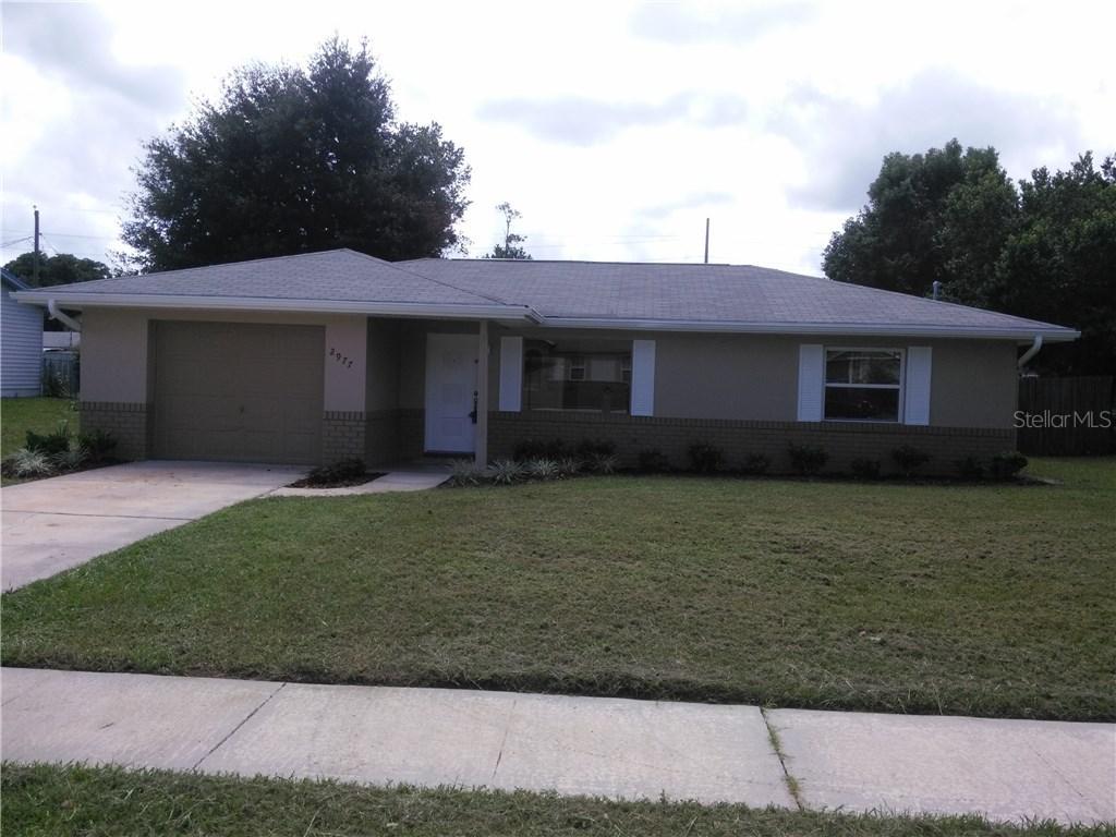 2977 Greynolds St., Deltona, FL 32738
