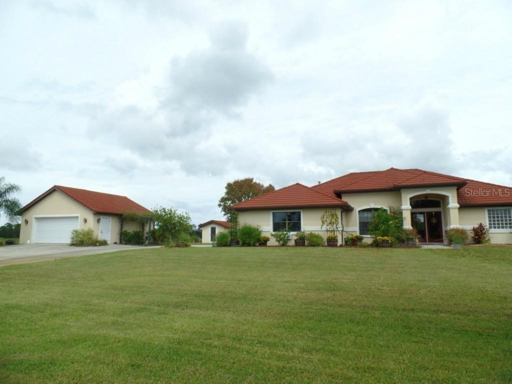 1340 Daydream Ln., Astor, FL 32102