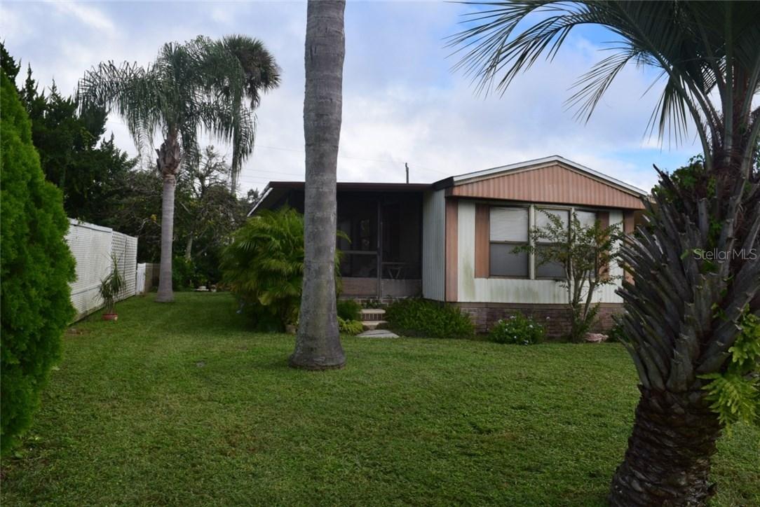 113 Ash St., Edgewater, FL 32141