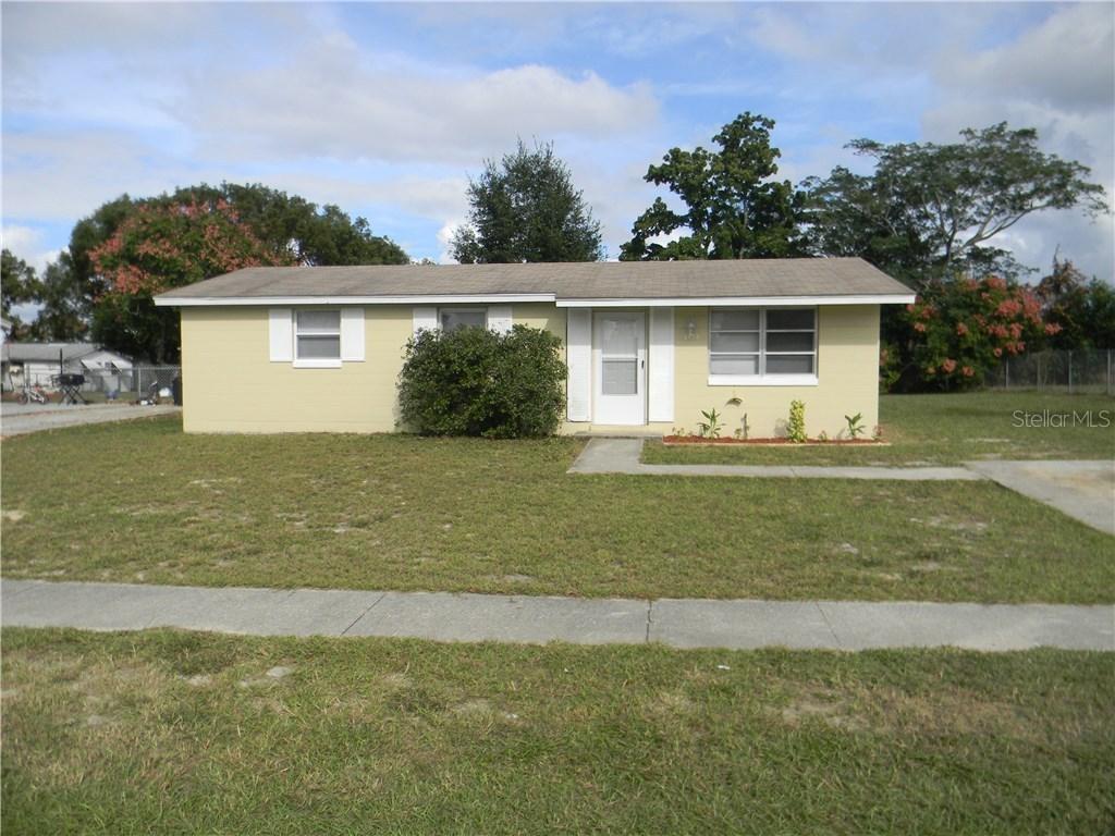 2425 Alamanda Ave., Deltona, FL 32738