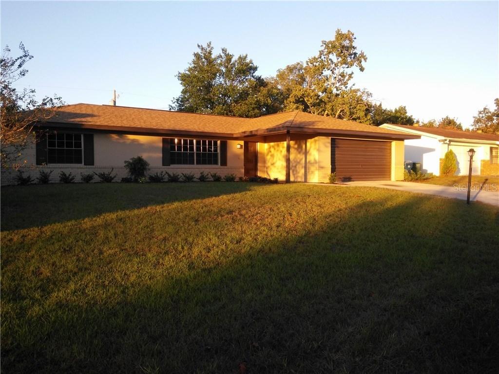 588 Gainsboro St., Deltona, FL 32725