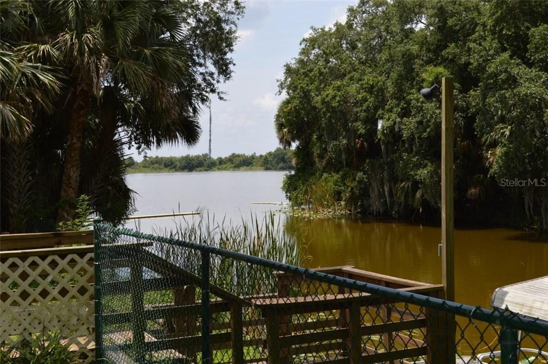 196 Poinciana Ln., Deltona, FL 32738