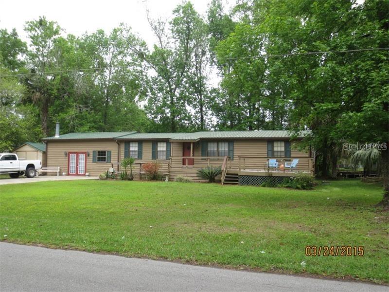 56238 Elm Rd., Astor, FL 32102