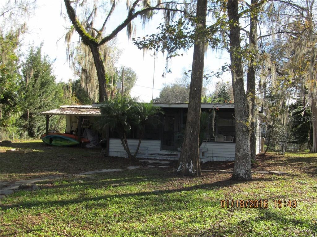 56516 Elm Rd., Astor, FL 32102