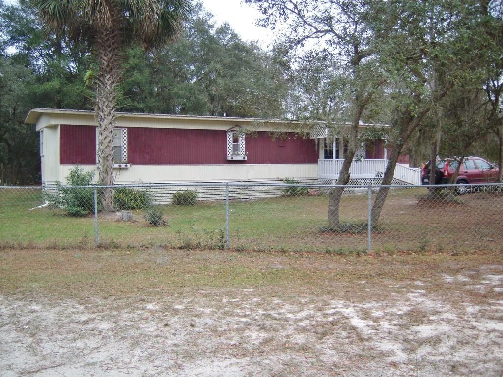 32027 Averitt Ln., Eustis, FL 32736