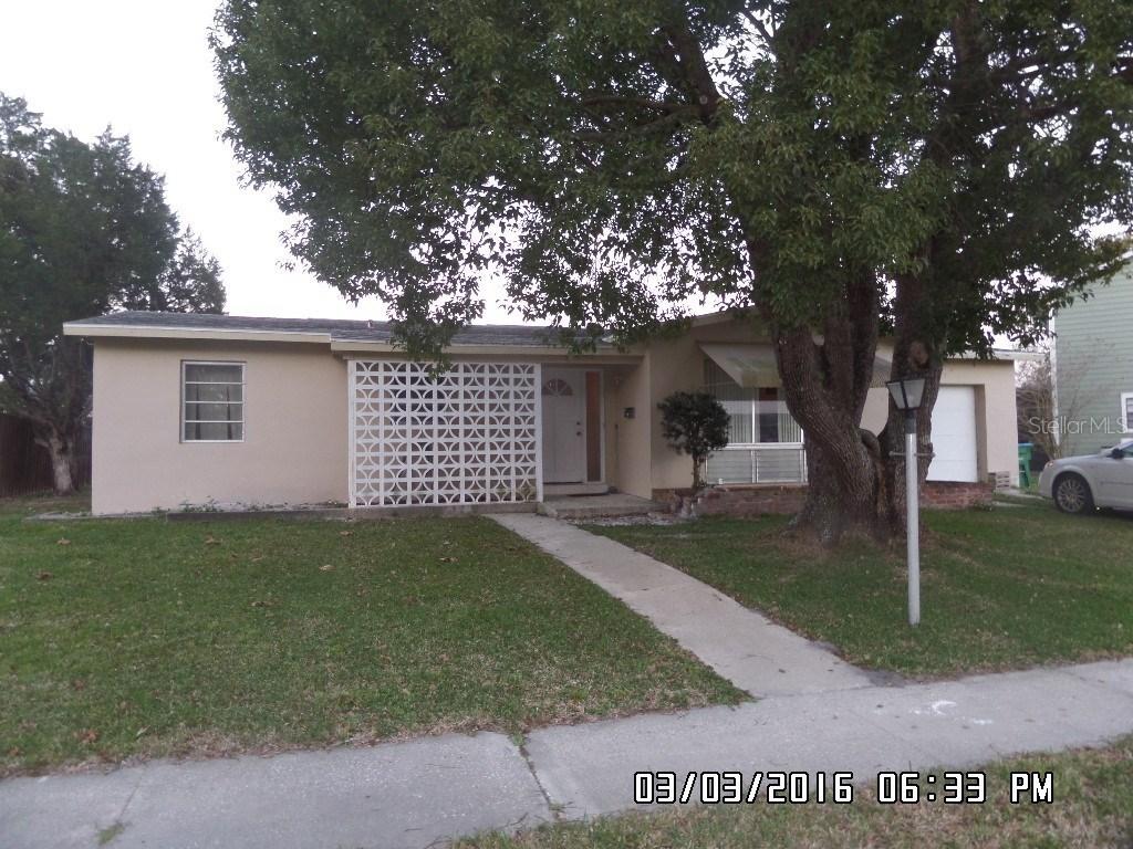 1077 Elgrove Dr., Deltona, FL 32725