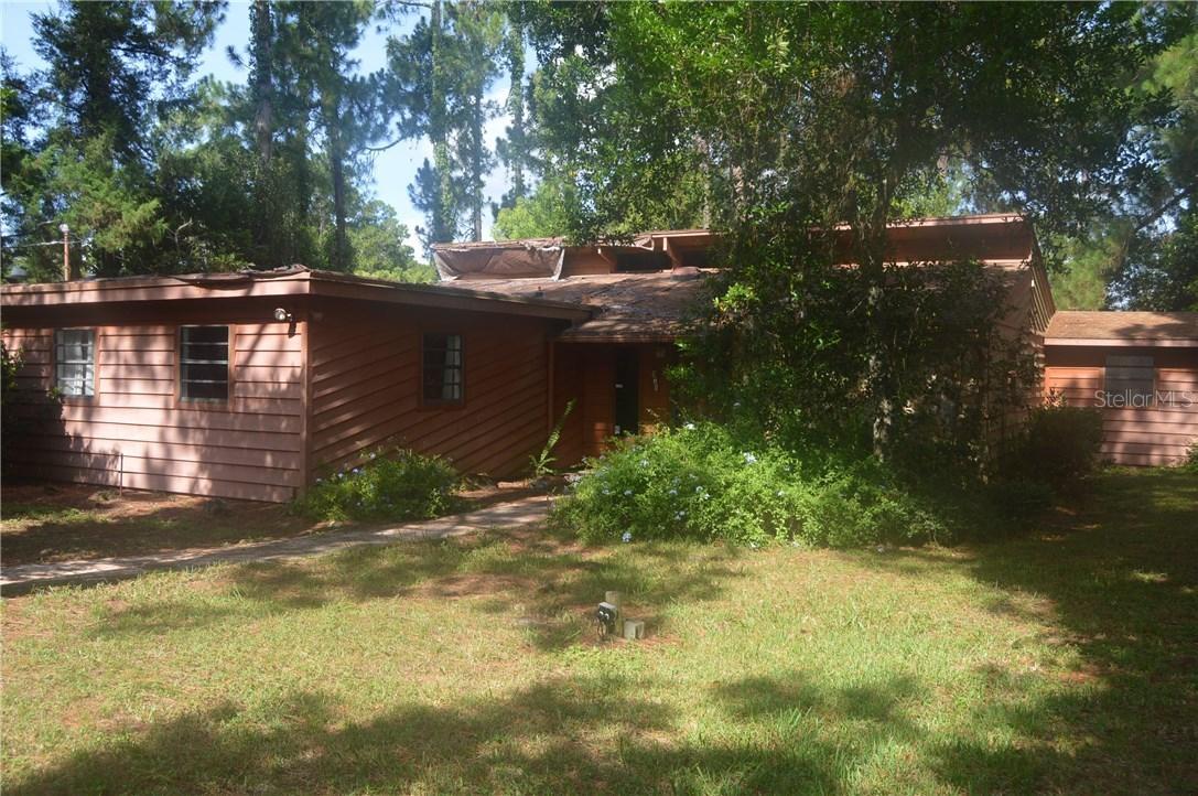 978 Whitewood Dr., Deltona, FL 32725