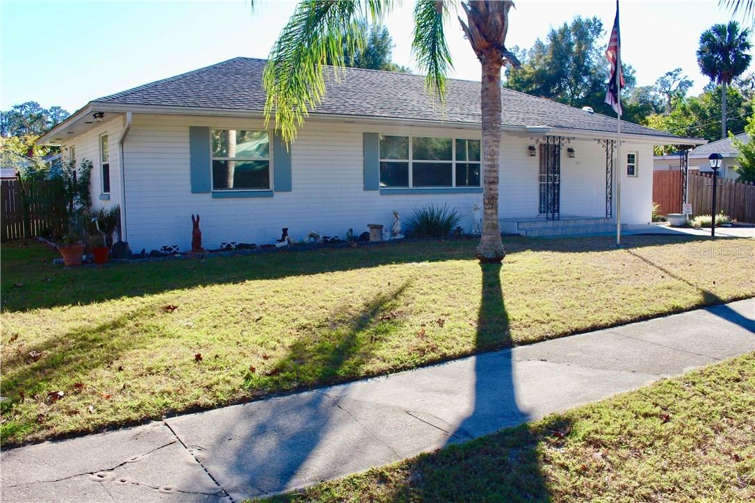 906 W Church St., DeLand, FL 32720