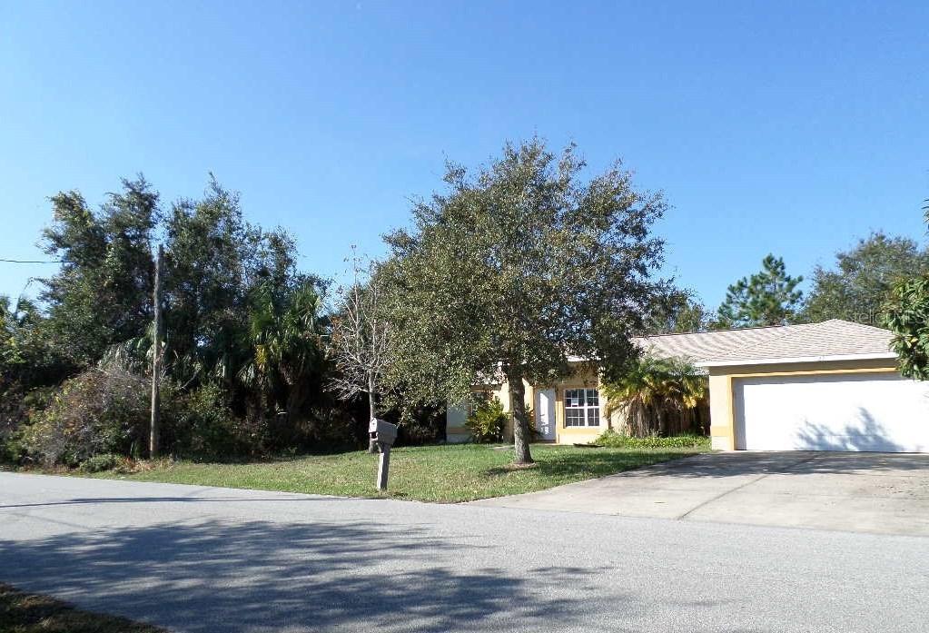 23 Luther Dr., Palm Coast, FL 32137