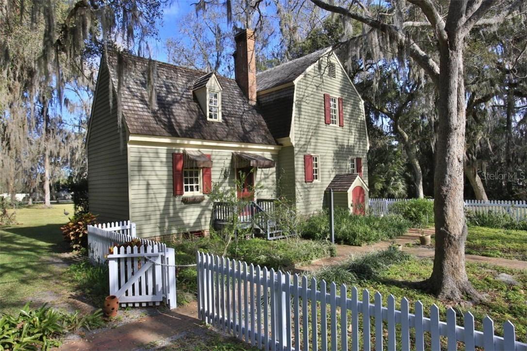 2876 Sauls St., Daytona Beach, FL 32119