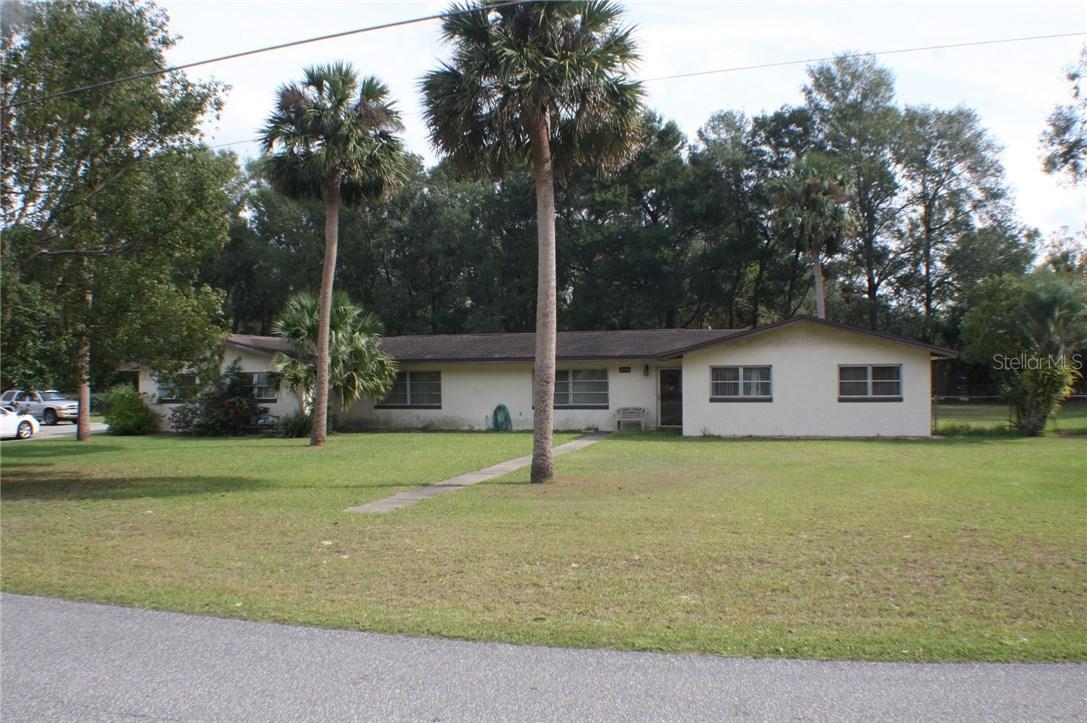 31138 Deal Dr., Sorrento, FL 32776