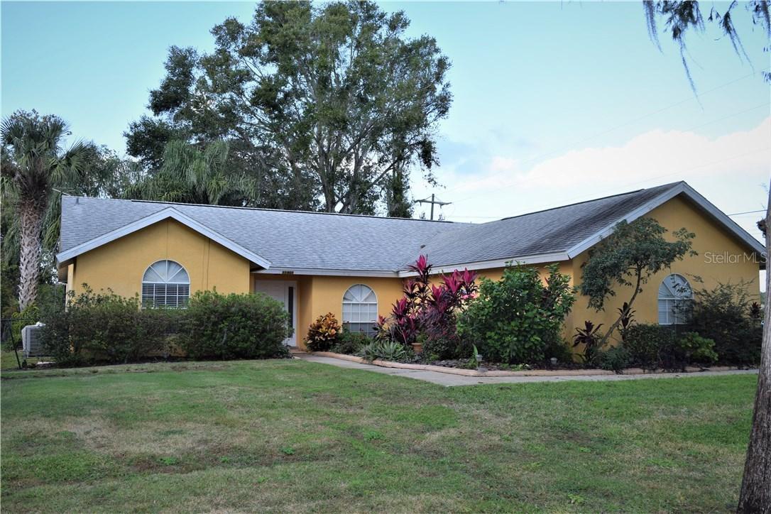 11401 Davison Ln., Tavares, FL 32778