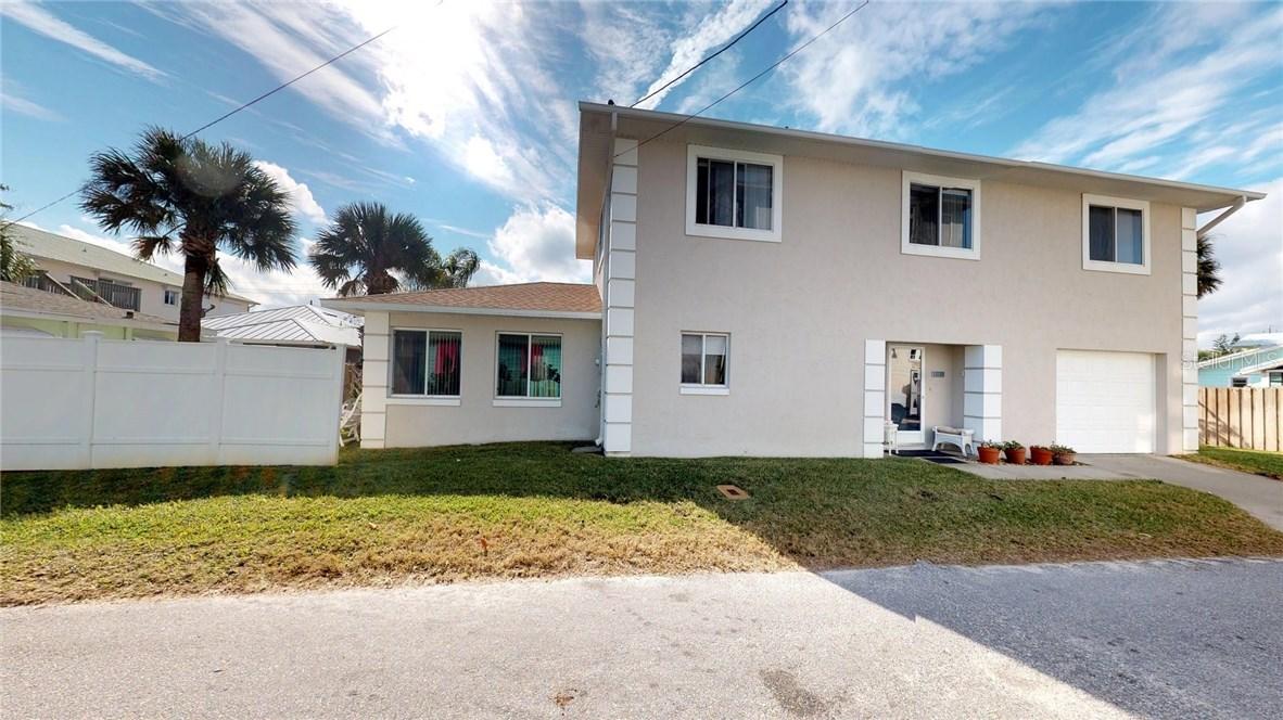 407 Esther St., New Smyrna Beach, FL 32169