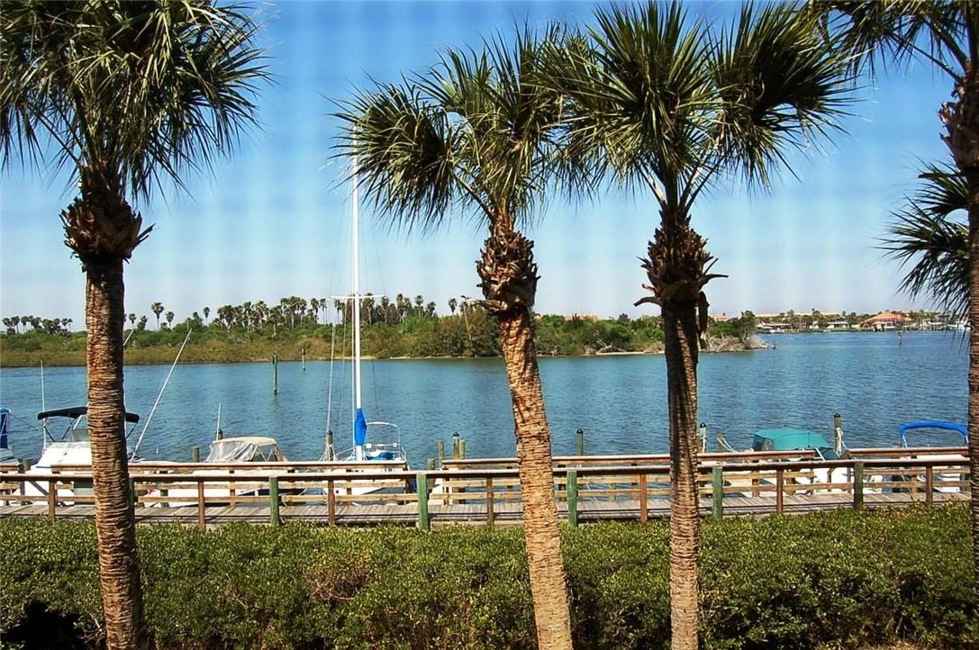 458 Bouchelle Dr. #204, New Smyrna Beach, FL 32169