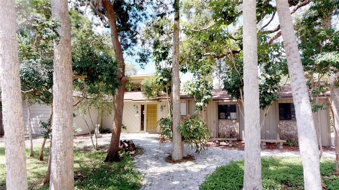 4200 Saxon Dr., New Smyrna Beach, FL 32169