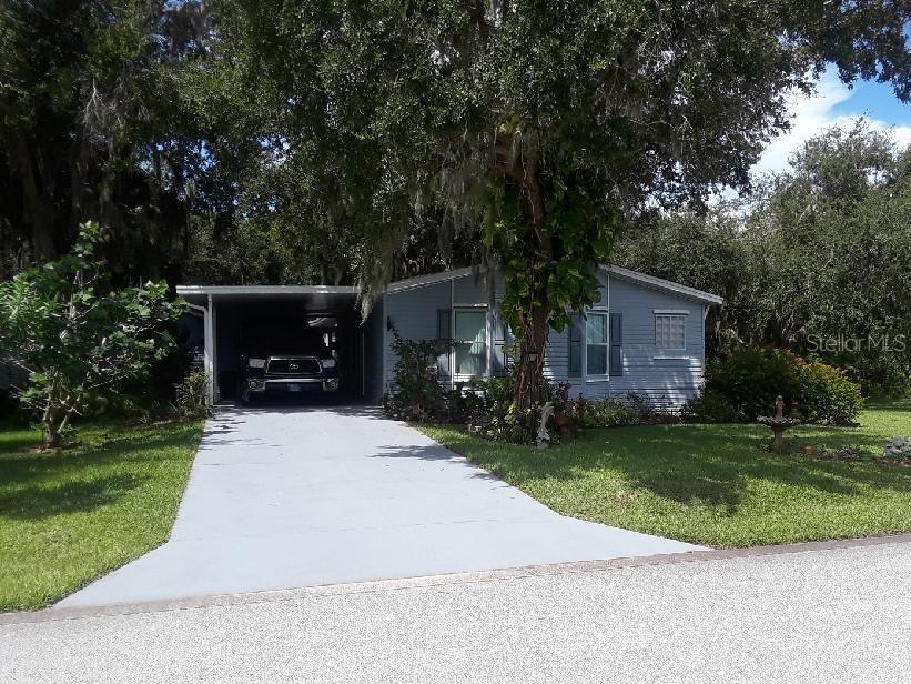 474 Sioux Blvd., Oak Hill, FL 32759