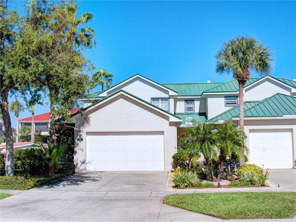 411 Bouchelle Dr., New Smyrna Beach, FL 32169