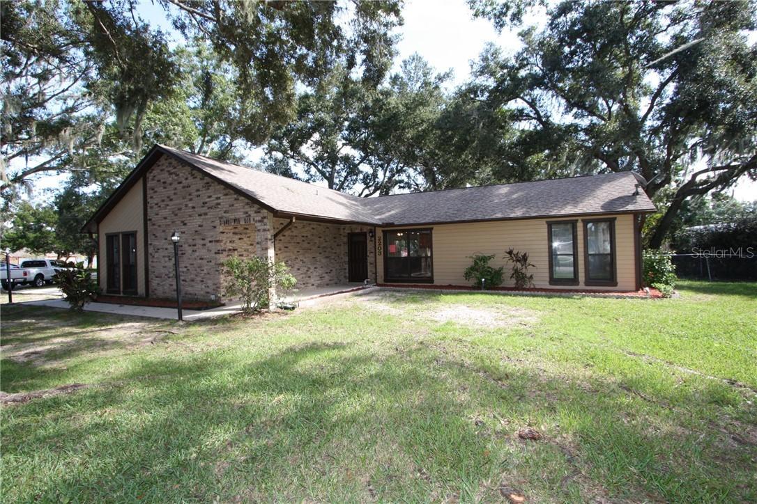 2203 Queen Palm Dr., Edgewater, FL 32141