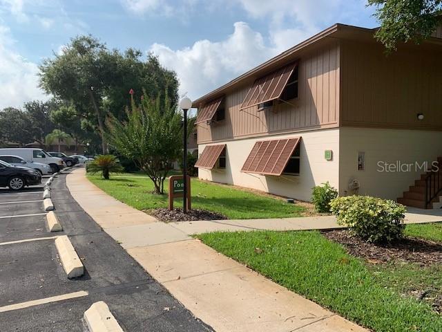 180 Magnolia Woods Ct. #1B, Deltona, FL 32725