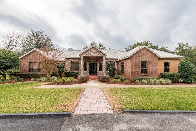 20620 Shady Oak Ln., Eustis, FL 32736