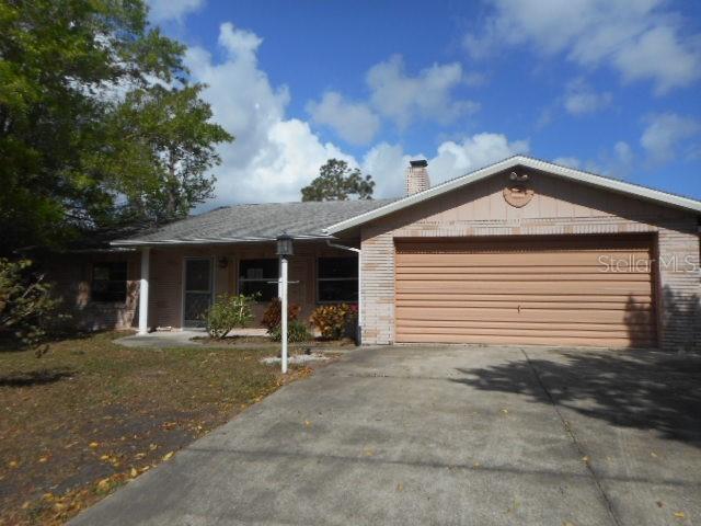 2 Pines Edge Ct., Edgewater, FL 32132