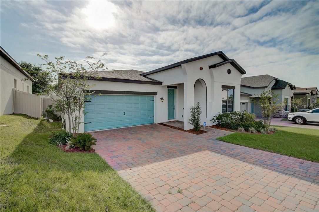 9350 Oglethorpe Dr., Groveland, FL 34736