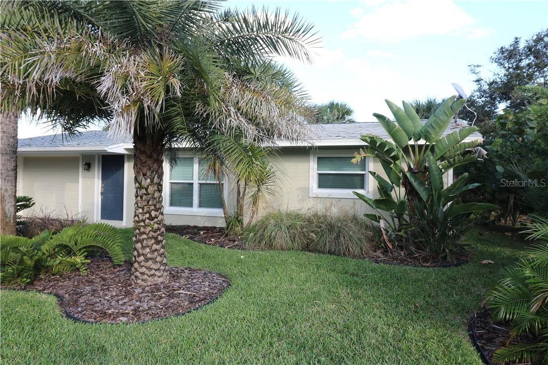 807 N Peninsula Ave., New Smyrna Beach, FL 32169