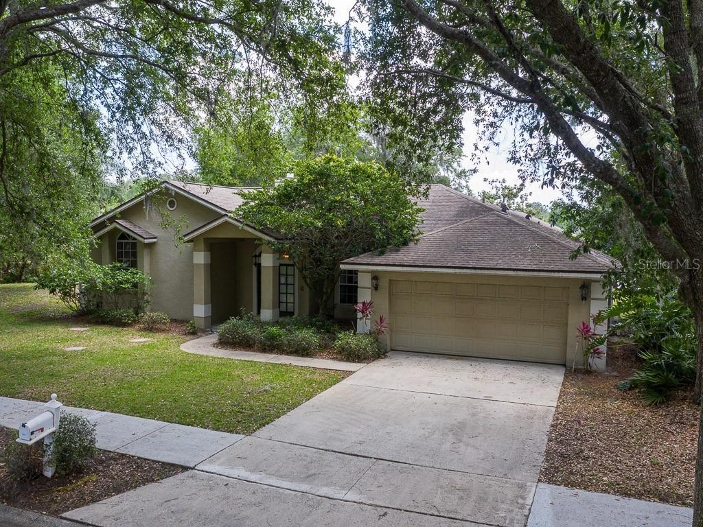 1027 Willa Lake Cir., Oviedo, FL 32765