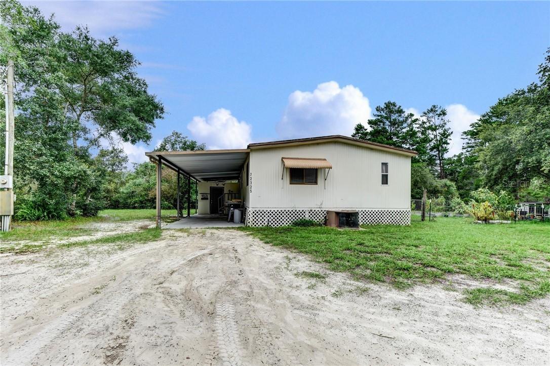 32325 Autumn Mist Rd., Eustis, FL 32736