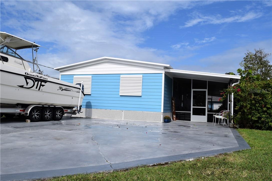 166 Gary Ave., Oak Hill, FL 32759