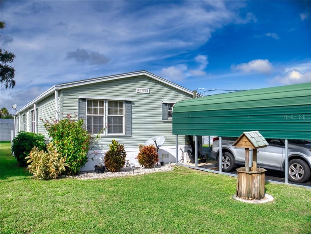 186 Gary Ave., Oak Hill, FL 32759