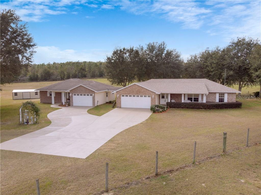 21130 Firethorn Rd., Eustis, FL 32736