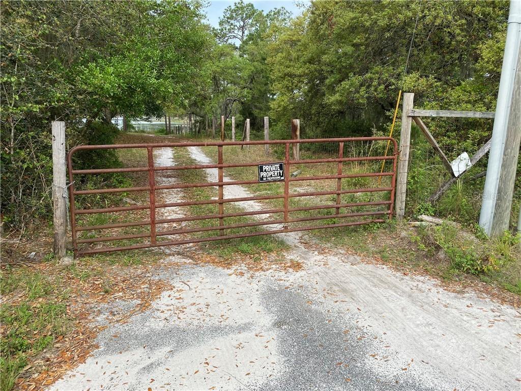 39033 Forest Dr., Eustis, FL 32736