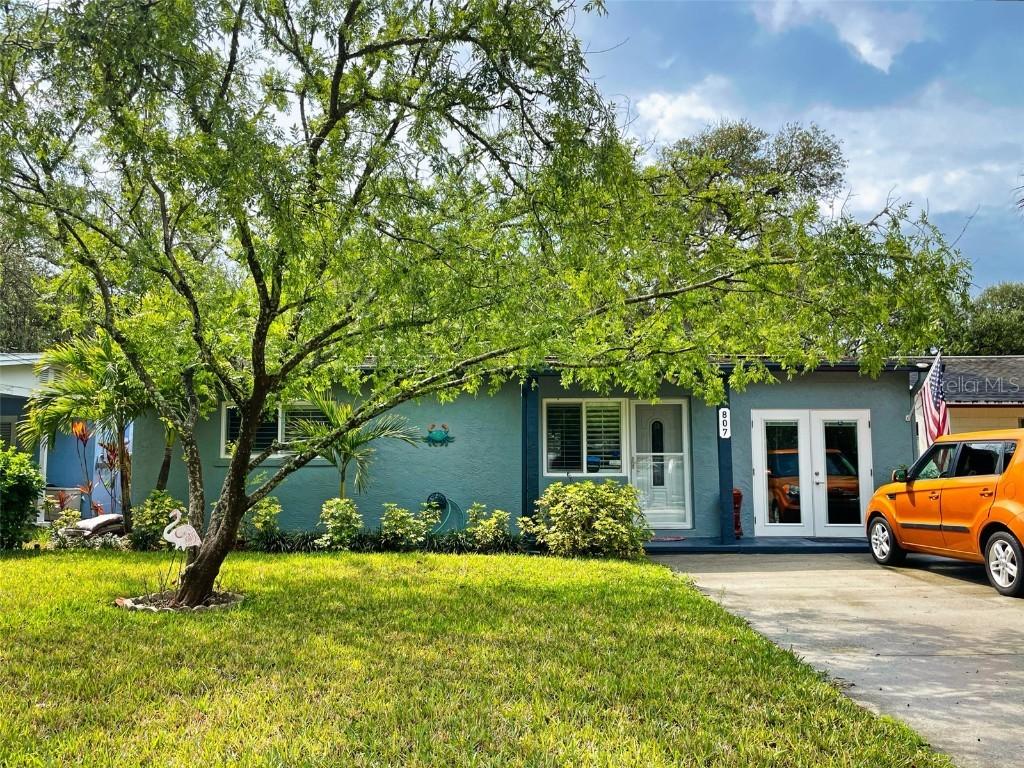 807 E 11th Ave., New Smyrna Beach, FL 32169