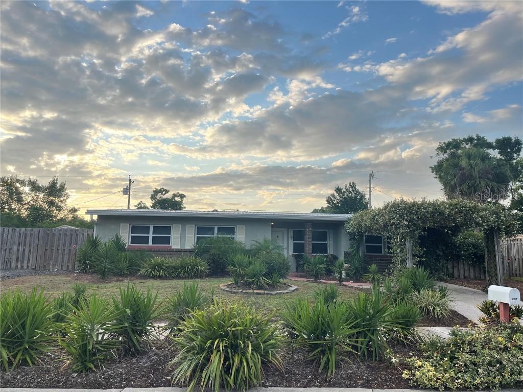 207 Flamingo Dr., Sanford, FL 32773