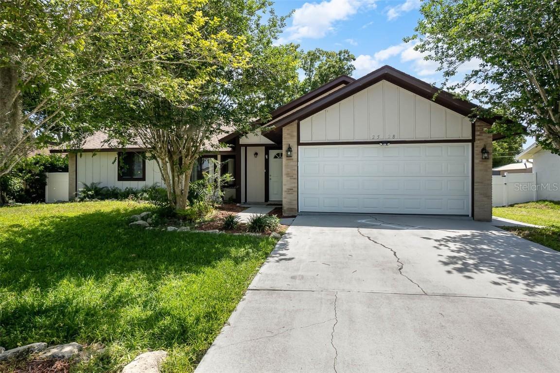 2528 Woodland Dr., Edgewater, FL 32141
