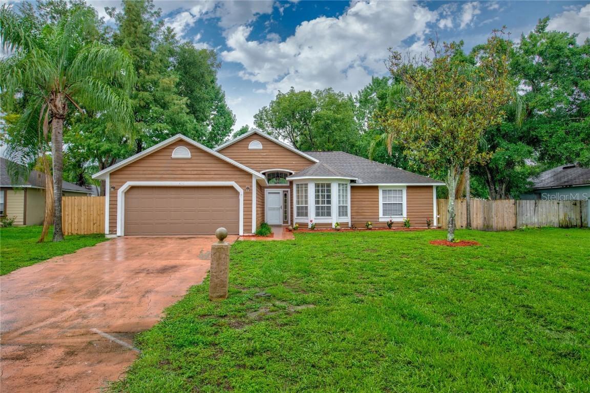 3010 Clamont Ln., Eustis, FL 32726