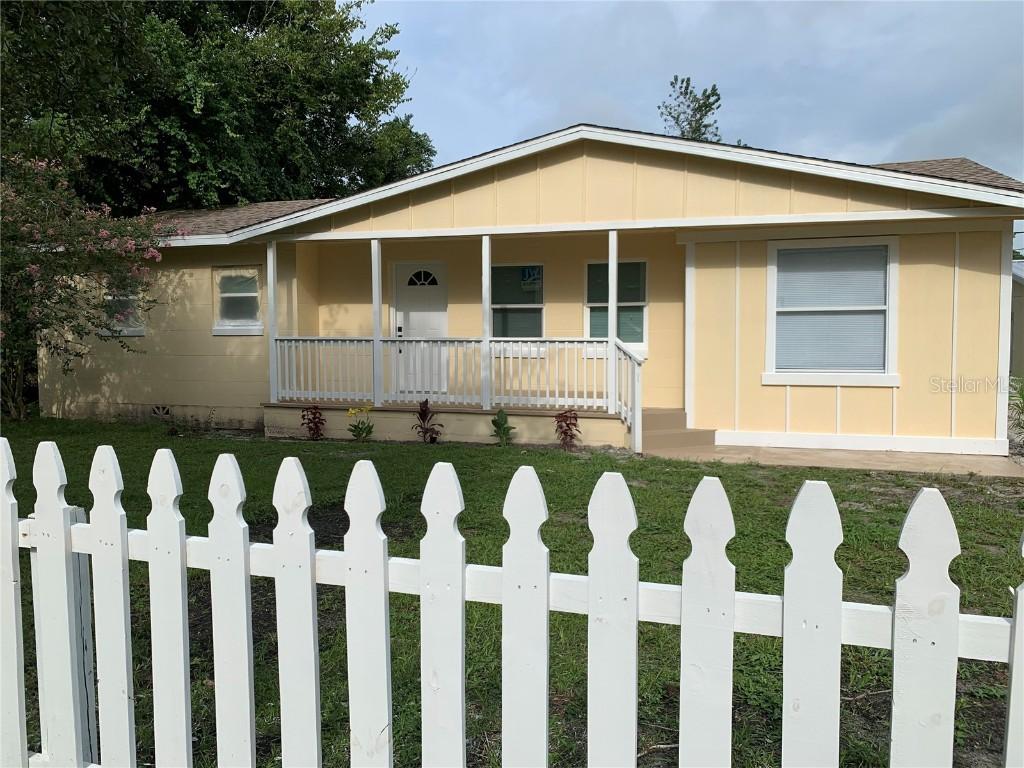 45631 Cypress St., Paisley, FL 32767