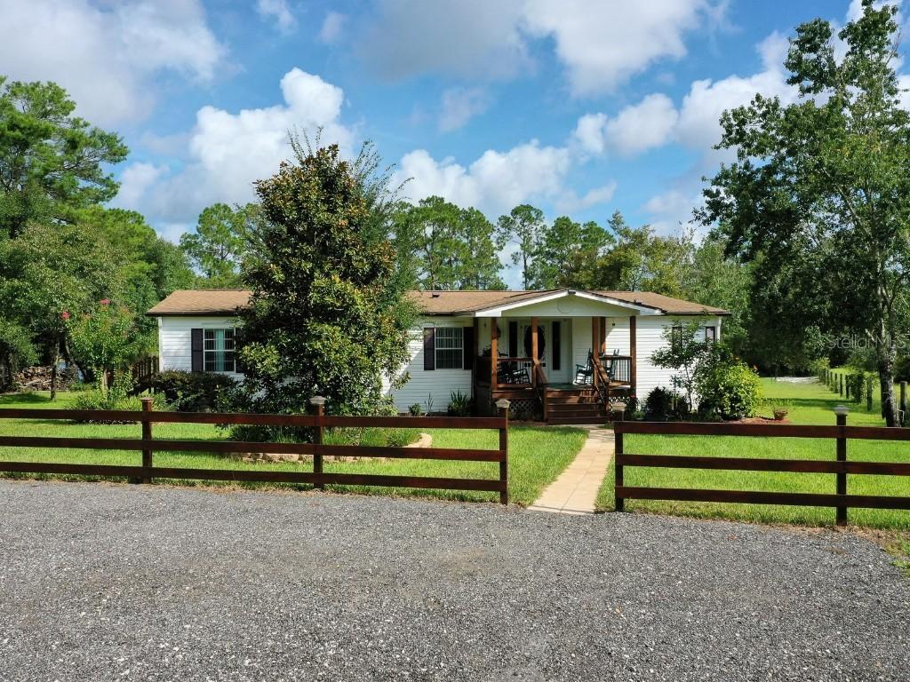 32219 Laurel Ct., Eustis, FL 32736