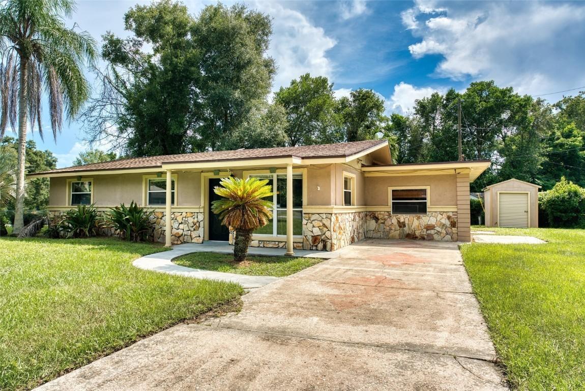 1070 Gayle Dr., DeLand, FL 32720