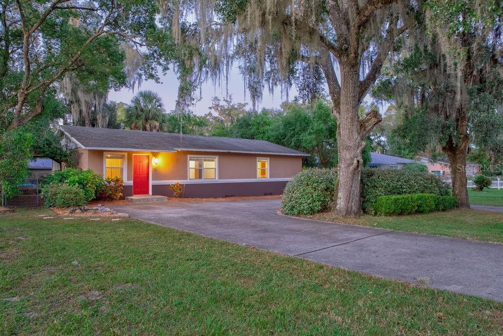 1119 W Euclid Ave., DeLand, FL 32720