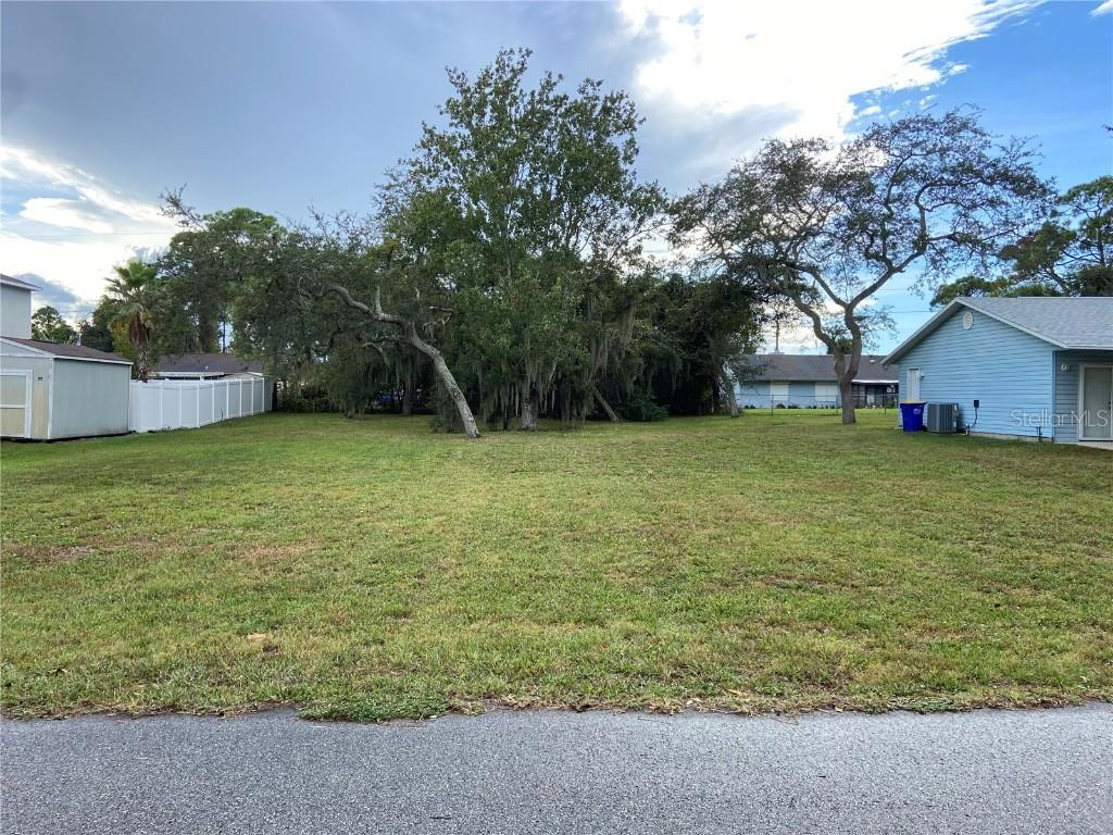 1938 Evergreen Dr., Edgewater, FL 32141